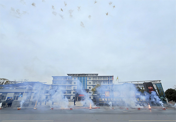 生成带电线的天空图片-(1)(1)(1).jpg 生成带电线的天空图片-(1)(1)(1).jpg